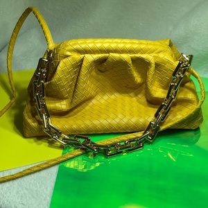 🛍 Cute Yellow Winter Bag 🎉